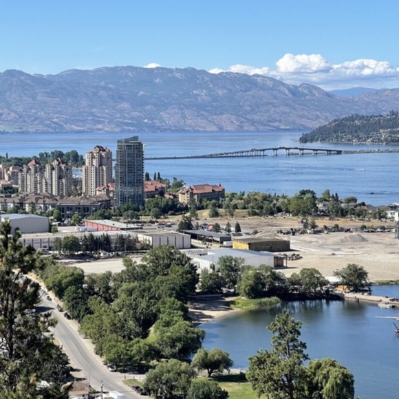 Meet your Posher, A - Picture 1 of 1